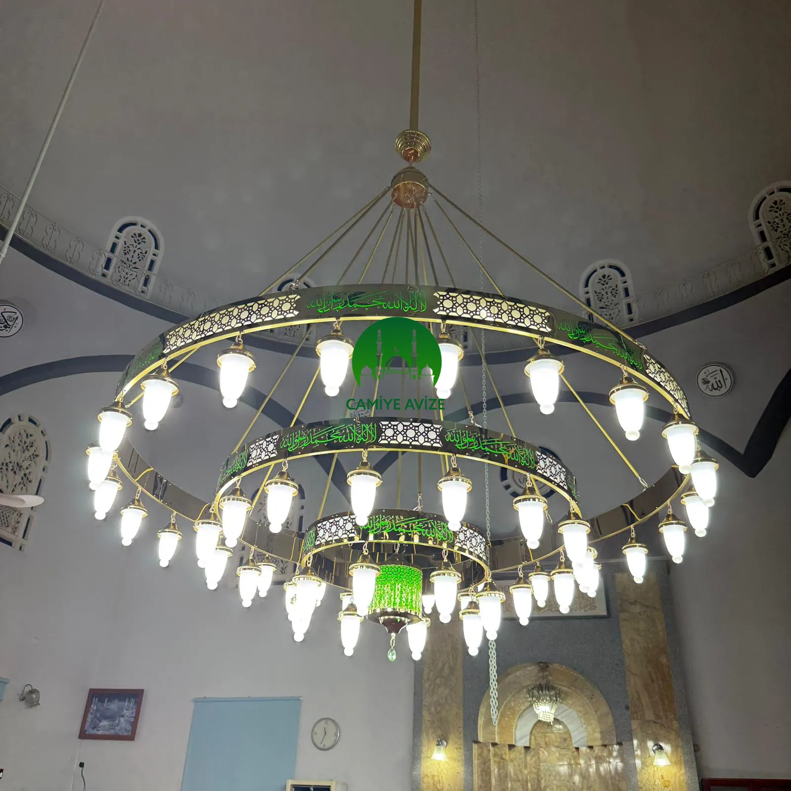 KELİME-İ%20TEVHİDLİ%20CAMİ%20AVİZESİ%202.40%20ÇAPINDA%203%20HALKA%2048%20KANDİLLİ%20Yeşil