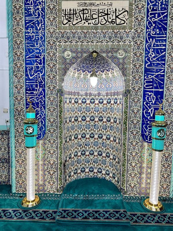 Turkuaz%20Cami%20Şamdanı